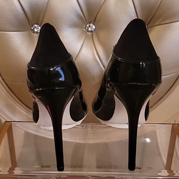 JustFab Lucine Black & White Heels - Picture 11 of 16